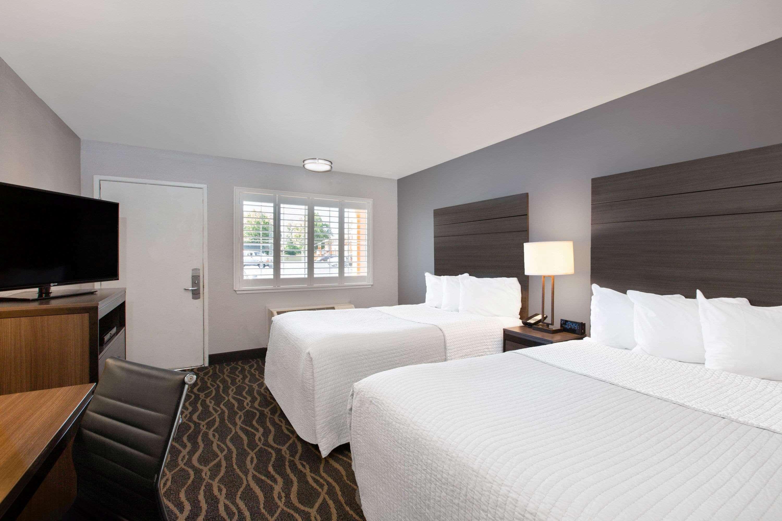 Days By Wyndham Motel