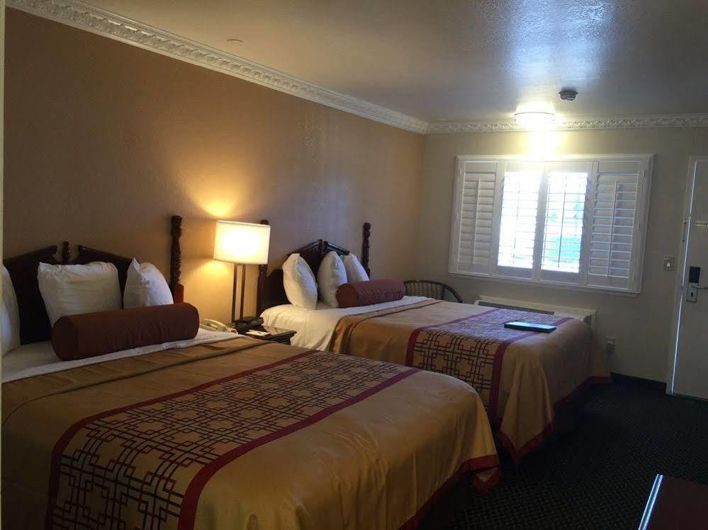 Days By Wyndham Motel Ukiah