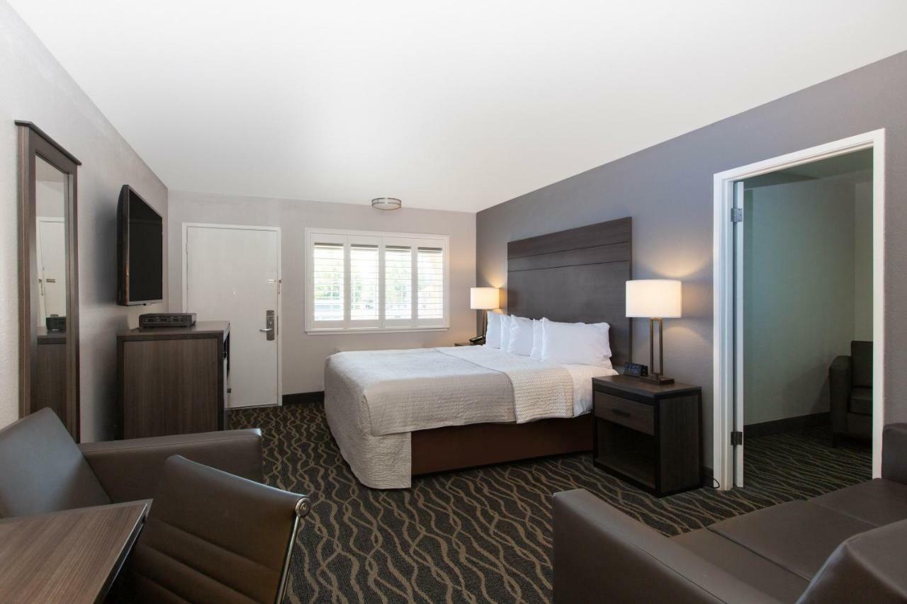Days By Wyndham Ukiah